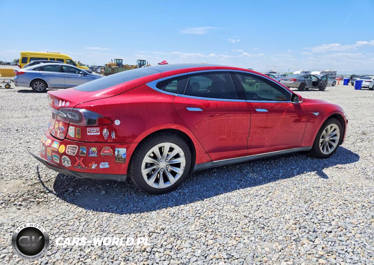 2013 Tesla Model S VIN:5YJSA1CN5DFP19769 - 3