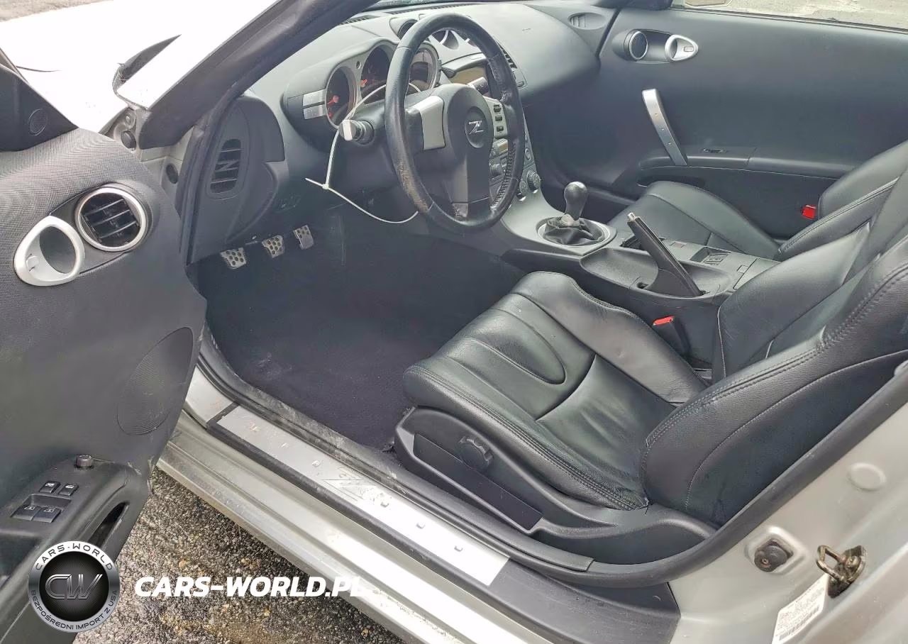 2003 Nissan 350Z Coupe VIN:JN1AZ34D43T110371 - 8