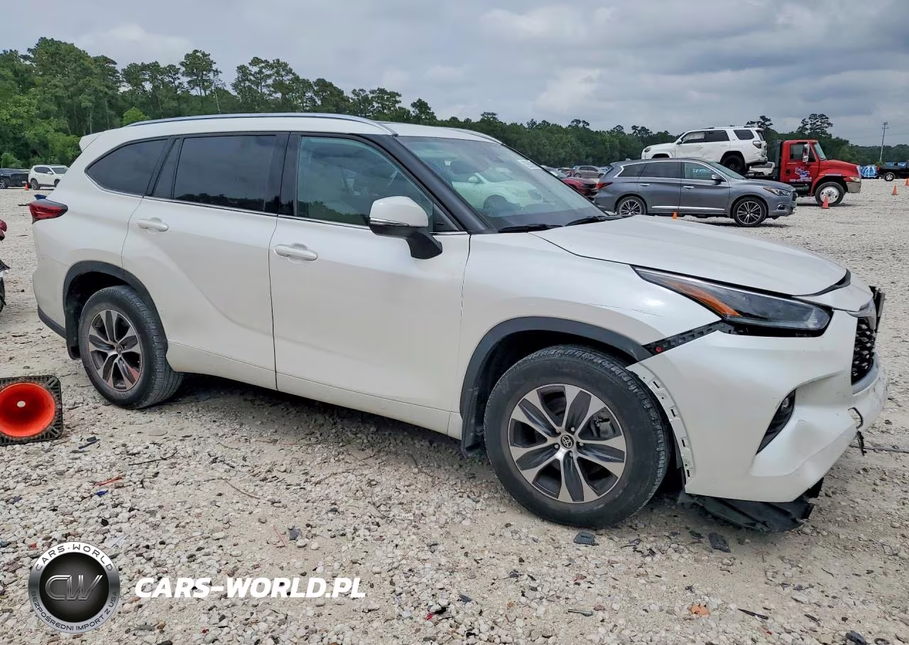 2021 Toyota Highlander Xle VIN:5TDGZRAH9MS043851 - 4