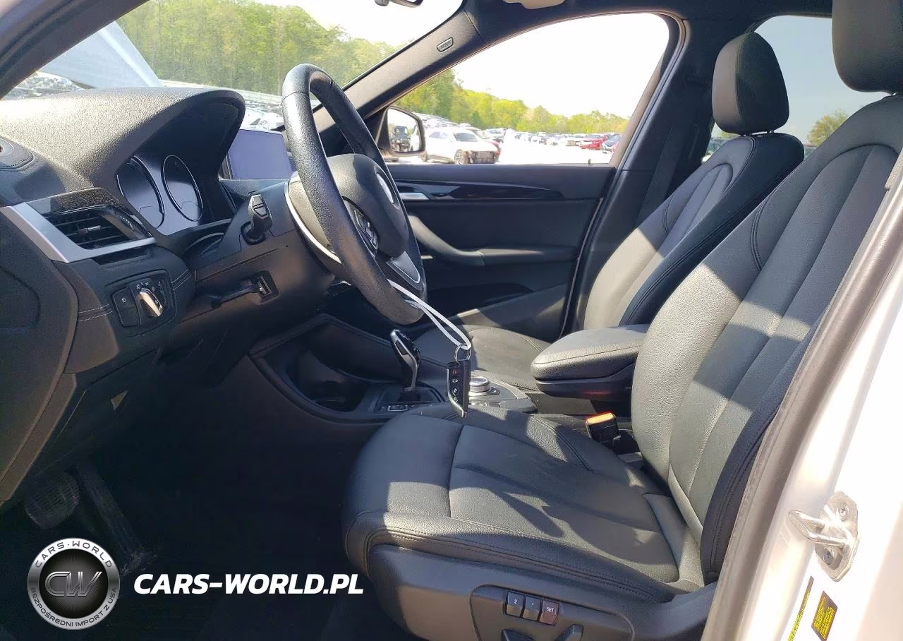 2020 BMW X1 xDrive28I VIN:WBXJG9C03L5R29996 - 7