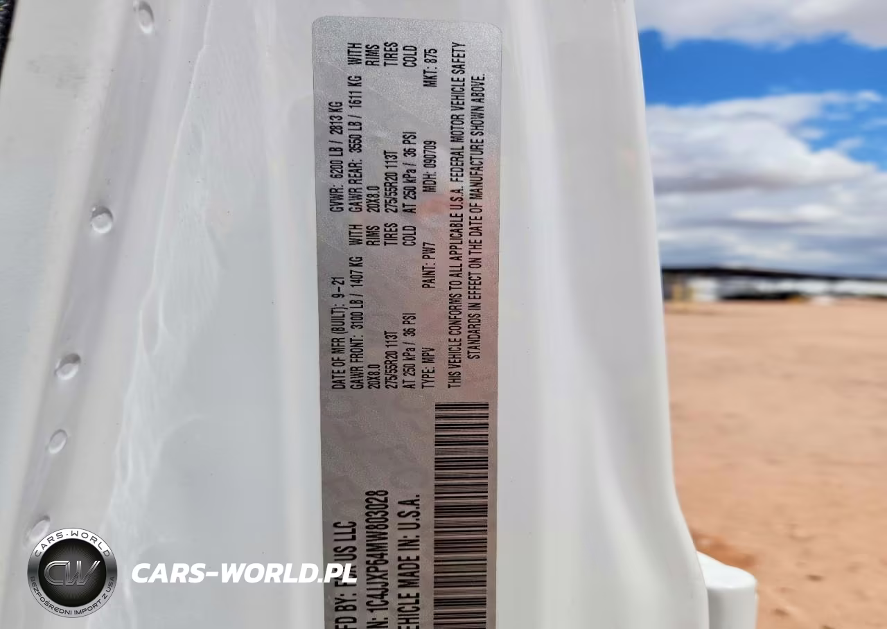 2021 Jeep Wrangler Unlimited Sahara 4Xe VIN:1C4JJXP64MW803028 - 13