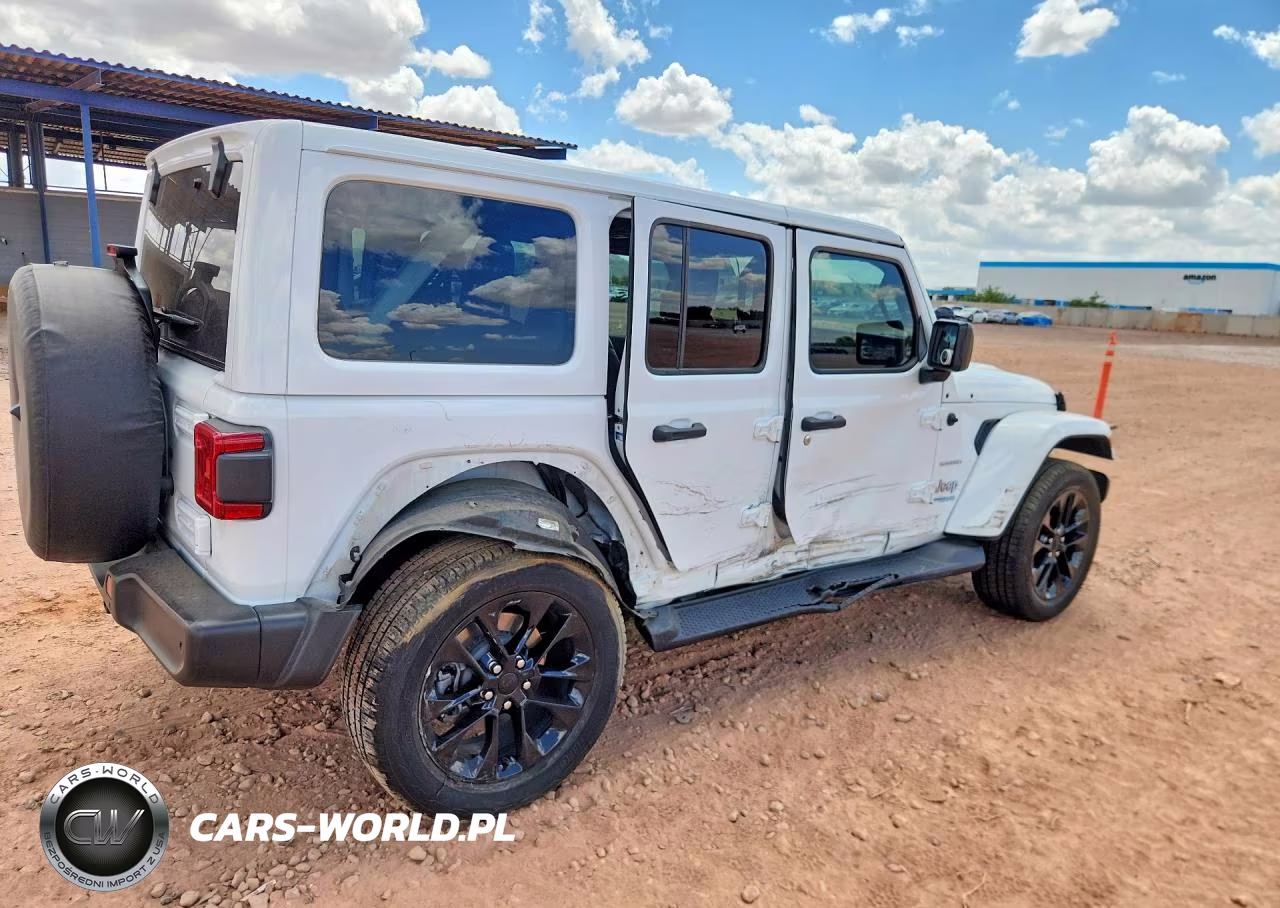 2021 Jeep Wrangler Unlimited Sahara 4Xe VIN:1C4JJXP64MW803028 - 3