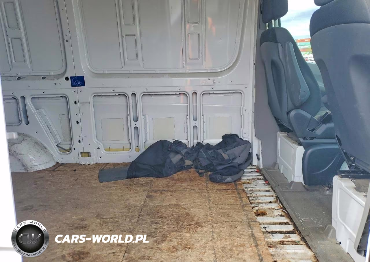 2016 Mercedes-Benz Sprinter 2500 VIN:WD3PE7DD2GP322494 - 11