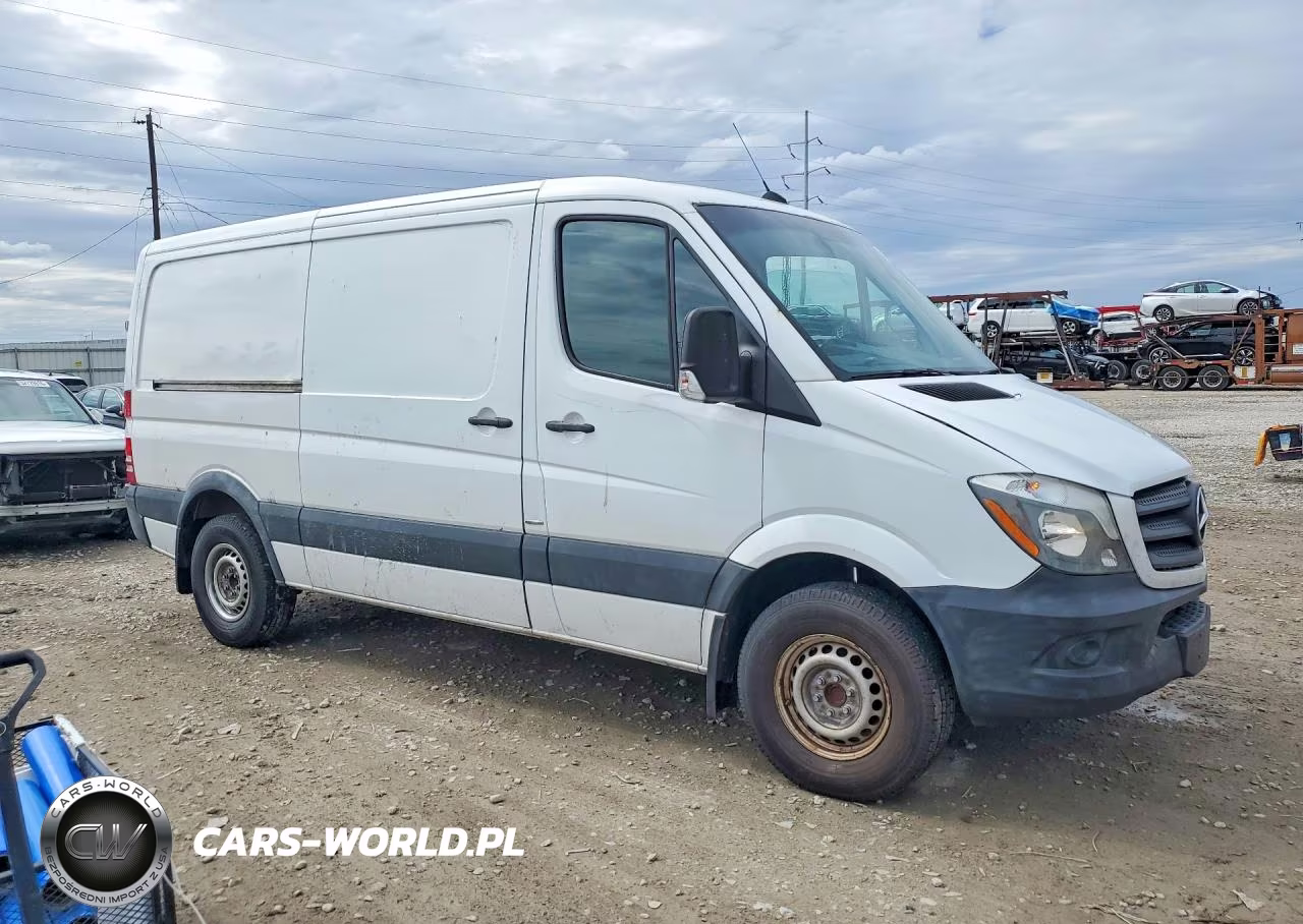 2016 Mercedes-Benz Sprinter 2500 VIN:WD3PE7DD2GP322494 - 4