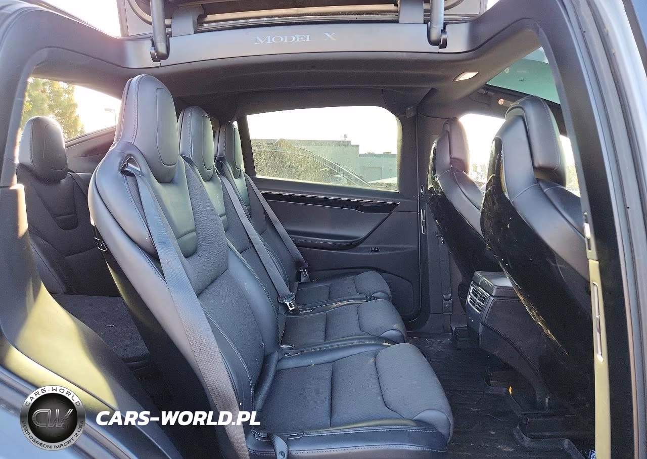 2016 Tesla Model X VIN:5YJXCAE24GF019426 - 11