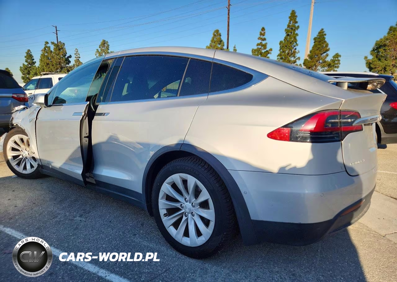 2016 Tesla Model X VIN:5YJXCAE24GF019426 - 2