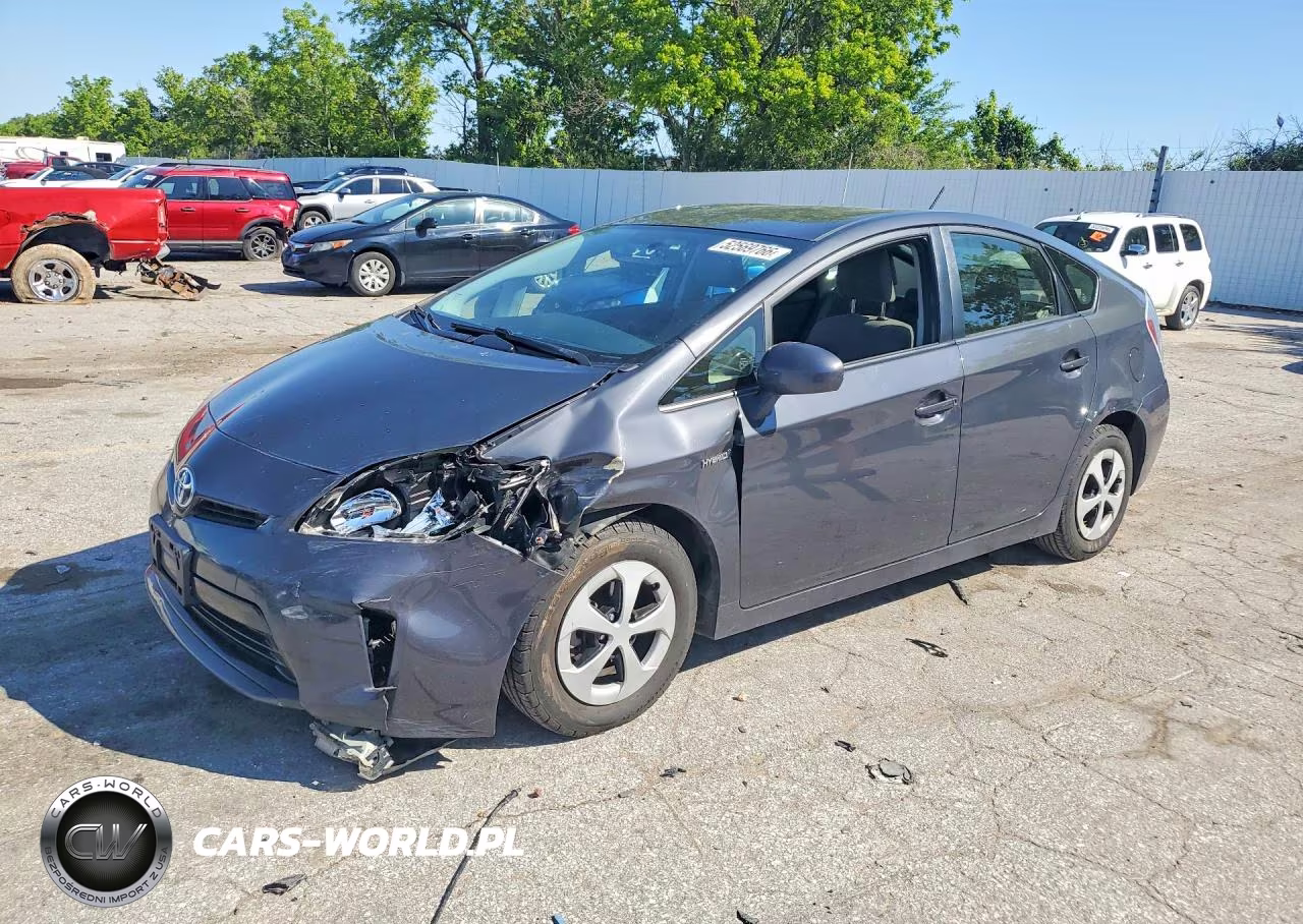 2015 Toyota Prius Two – zdjęcie 1 z 12