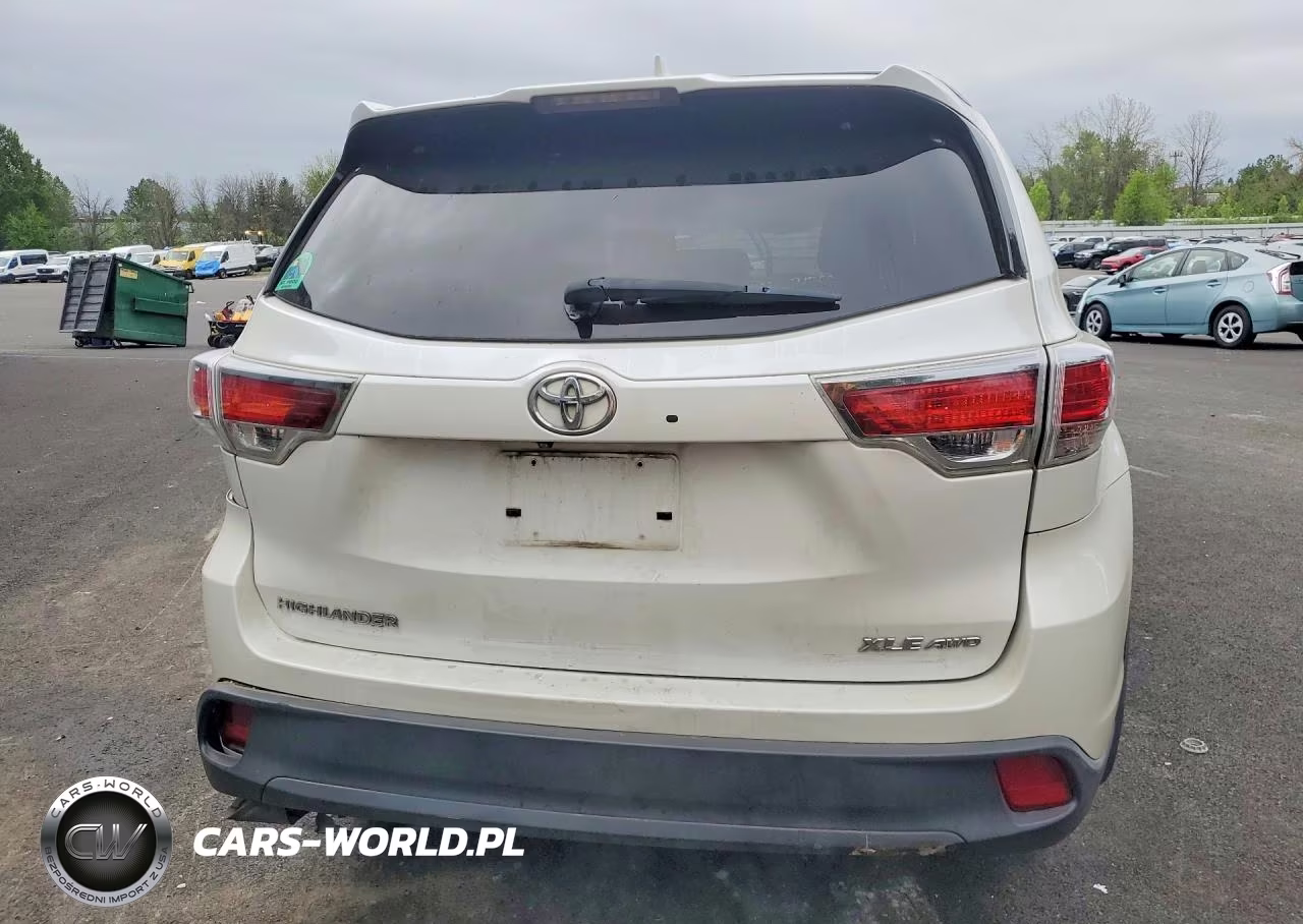 2015 Toyota Highlander Xle VIN:5TDJKRFH7FS131111 - 6