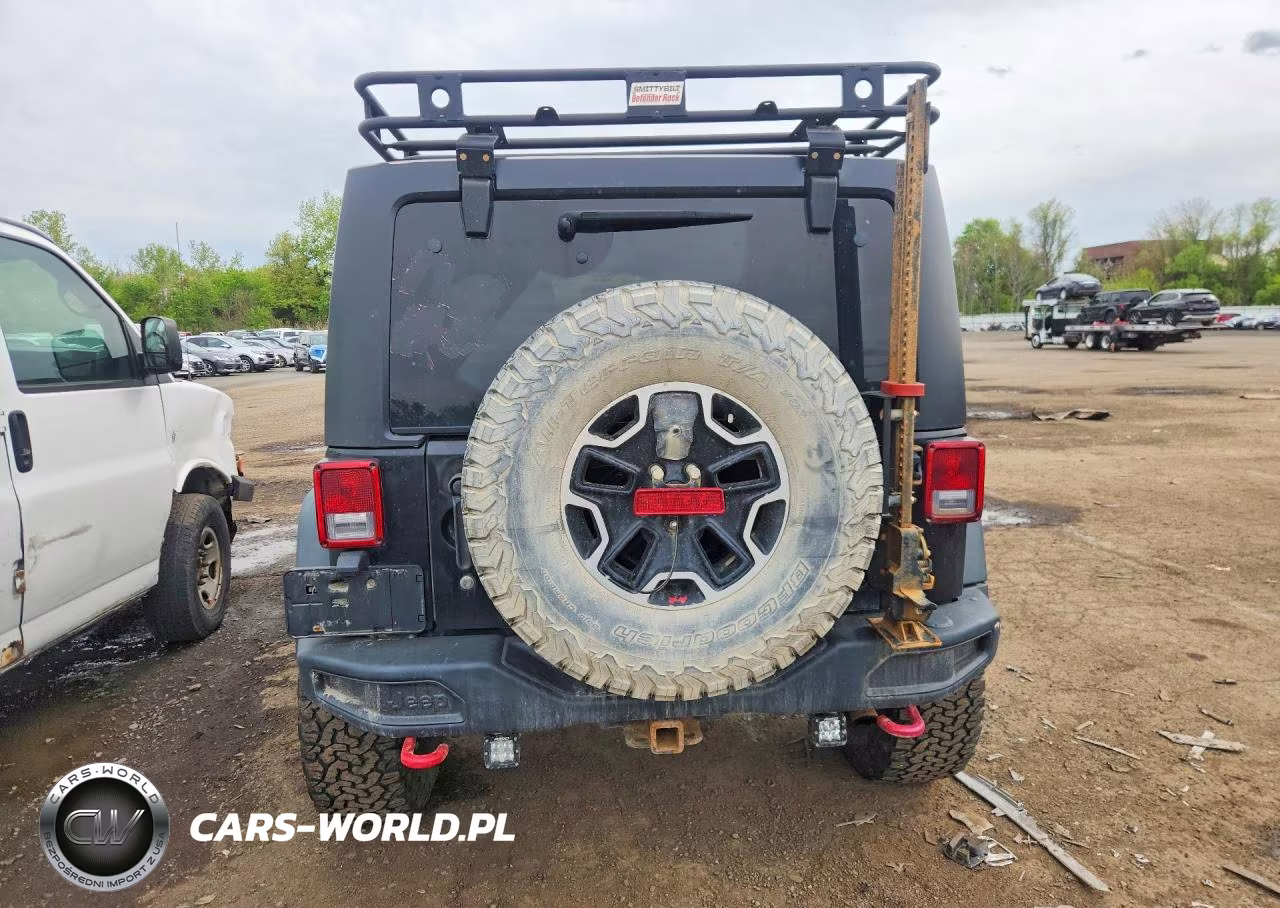2015 Jeep Wrangler Unlimited Rubicon VIN:1C4HJWFG0FL543783 - 6