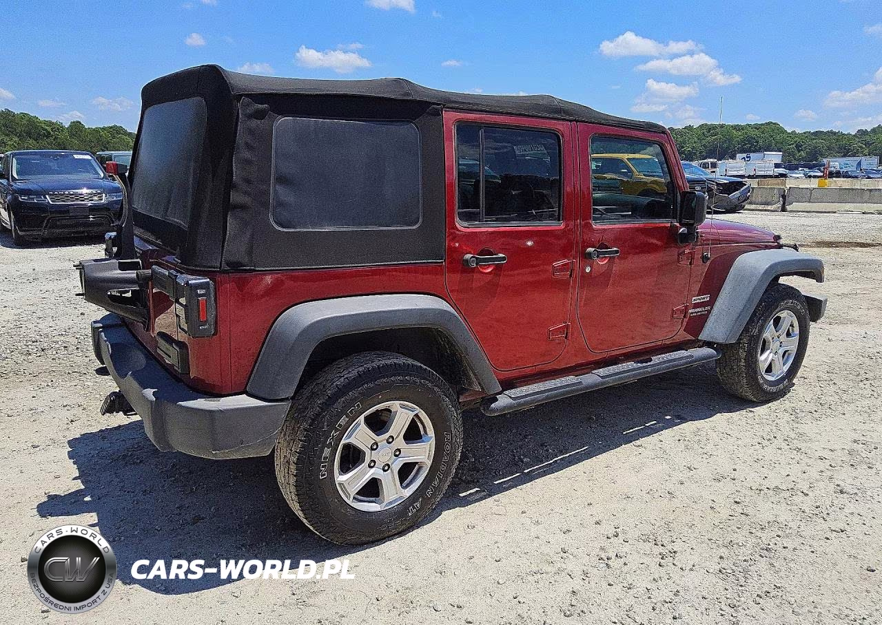 2013 Jeep Wrangler Unlimited Sport VIN:1C4BJWDG3DL509732 - 3