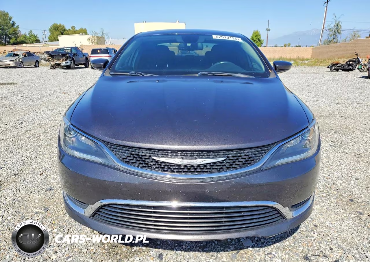 2016 Chrysler 200 Limited VIN:1C3CCCAB8GN117414 - 5