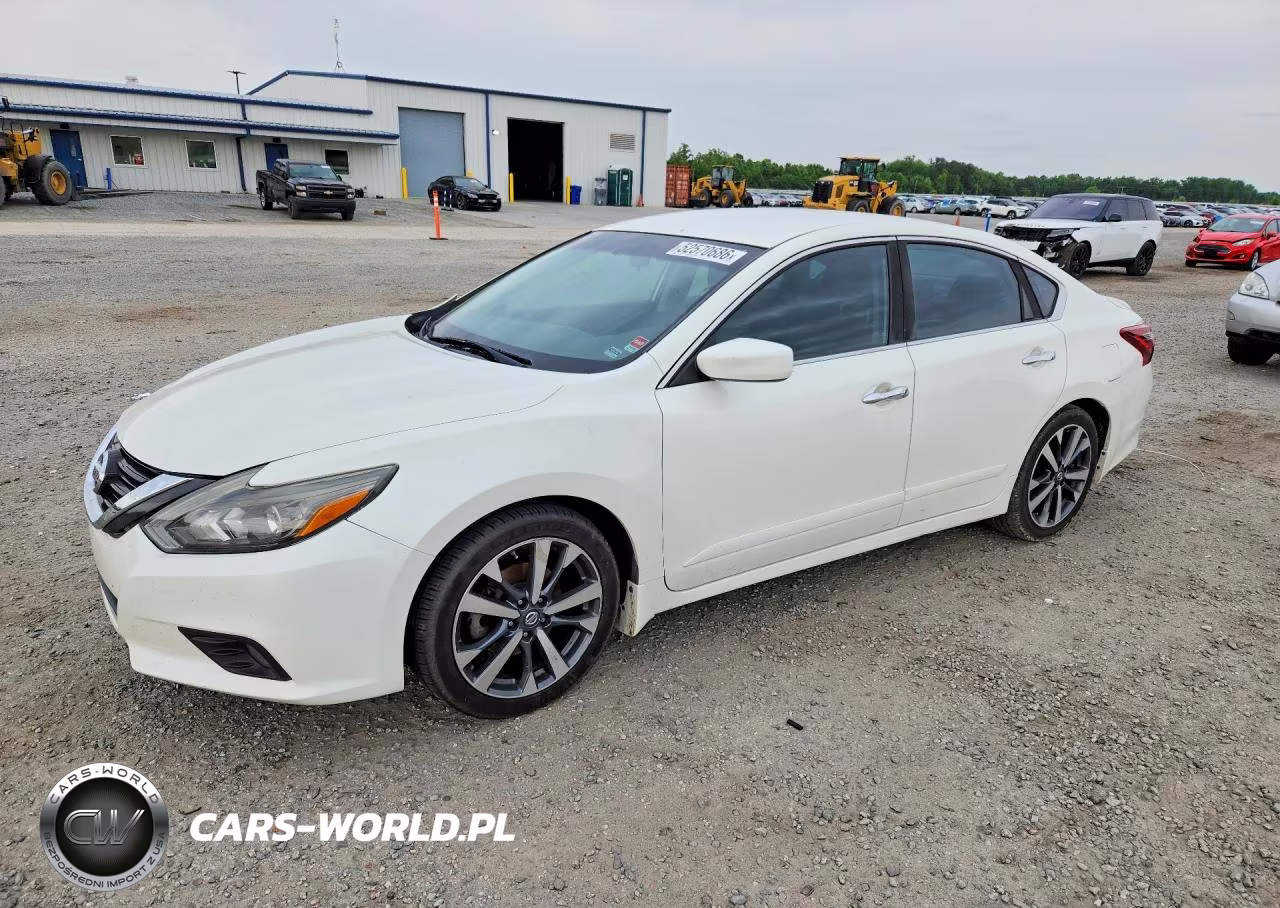 2017 Nissan Altima 2.5 Sr – zdjęcie 1 z 12