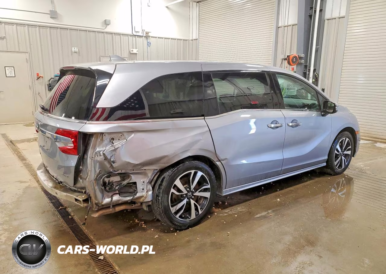 2020 Honda Odyssey Elite VIN:5FNRL6H92LB035231 - 3