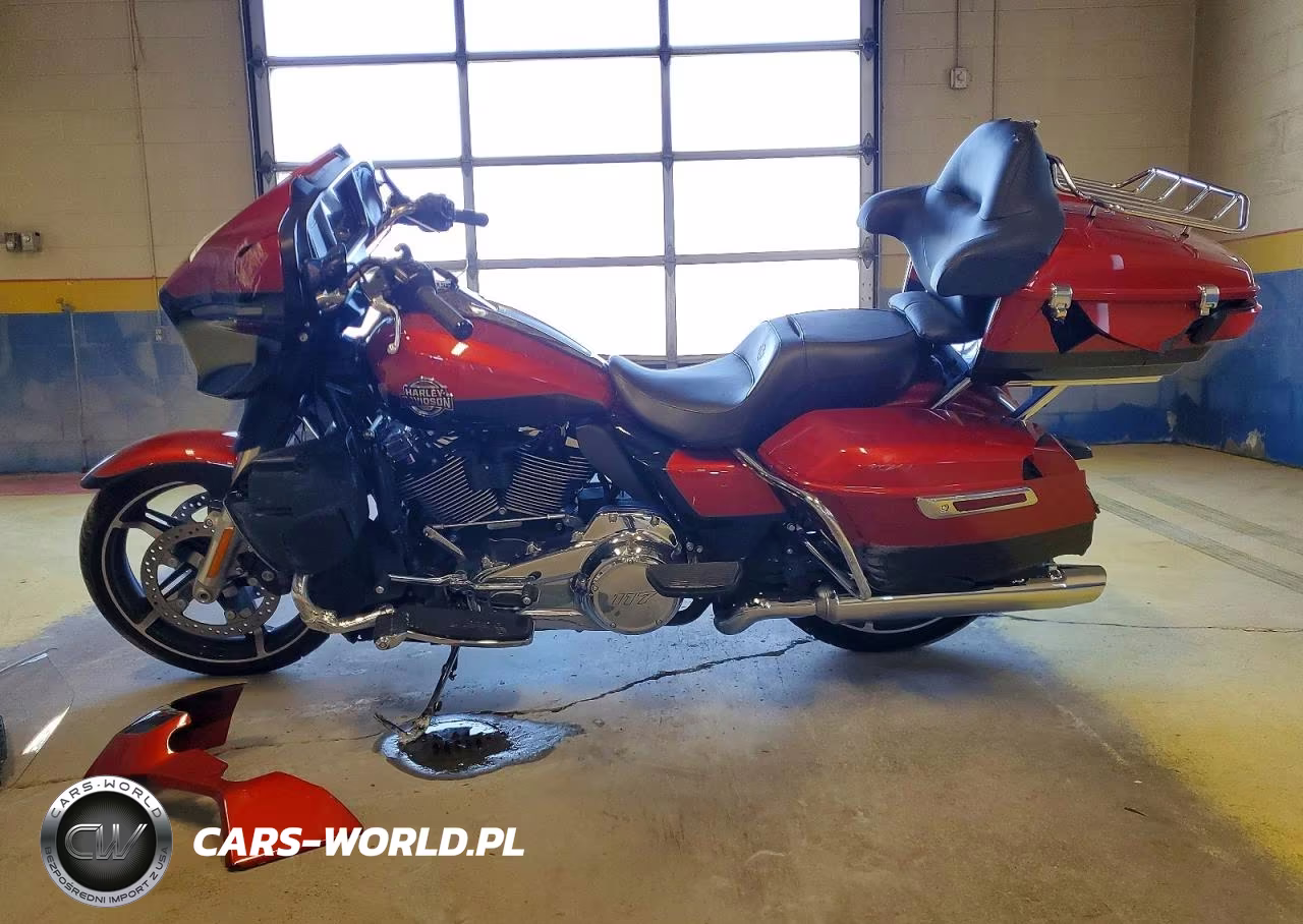 2025 Harley Davidson Flhxu VIN:1HD1AK714SB617595 - 3