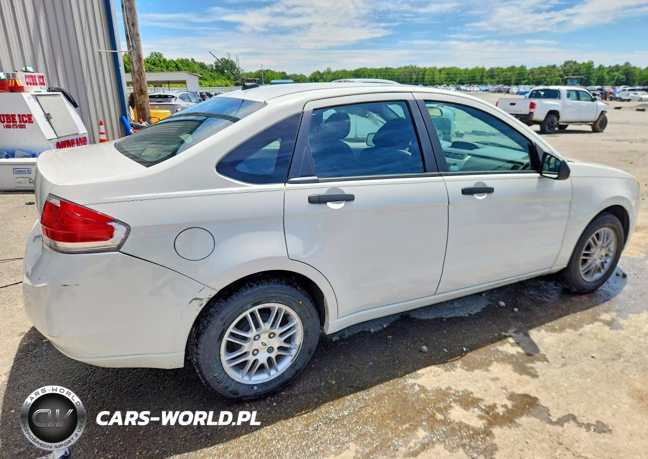 2010 Ford Focus Se VIN:1FAHP3FN9AW162247 - 3