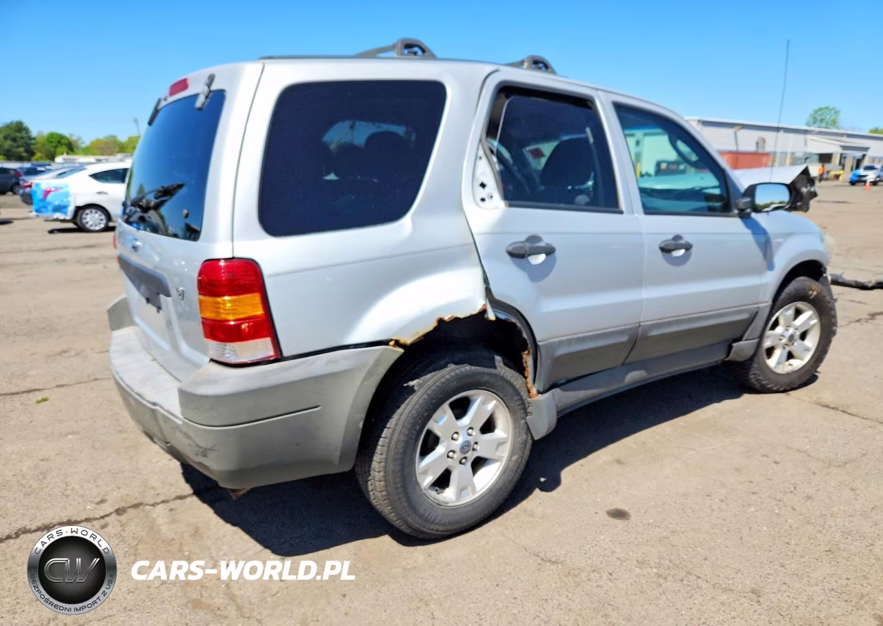 2007 Ford Escape Xlt VIN:1FMYU03177KB25602 - 3