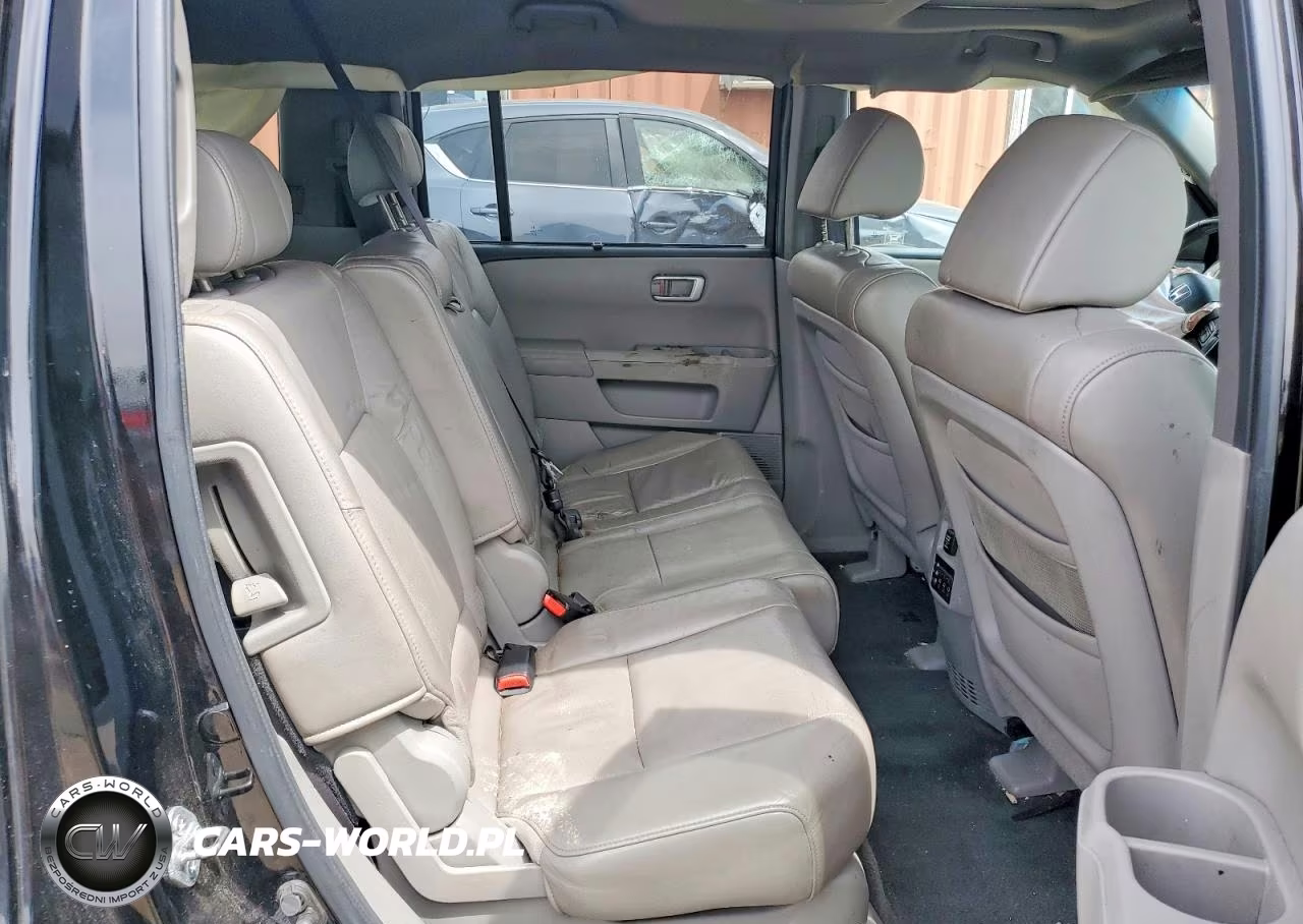 2010 Honda Pilot Touring VIN:5FNYF4H93AB039146 - 10