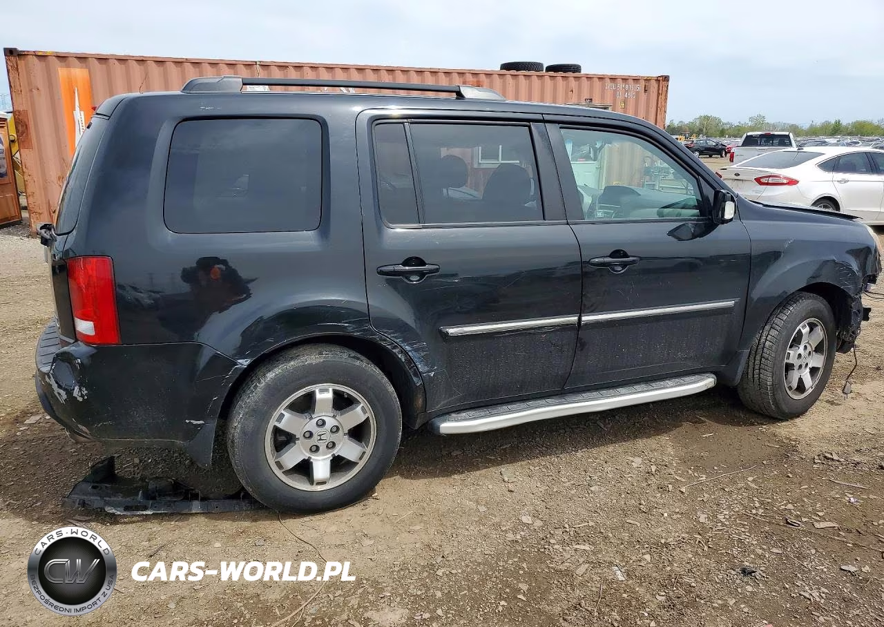 2010 Honda Pilot Touring VIN:5FNYF4H93AB039146 - 3