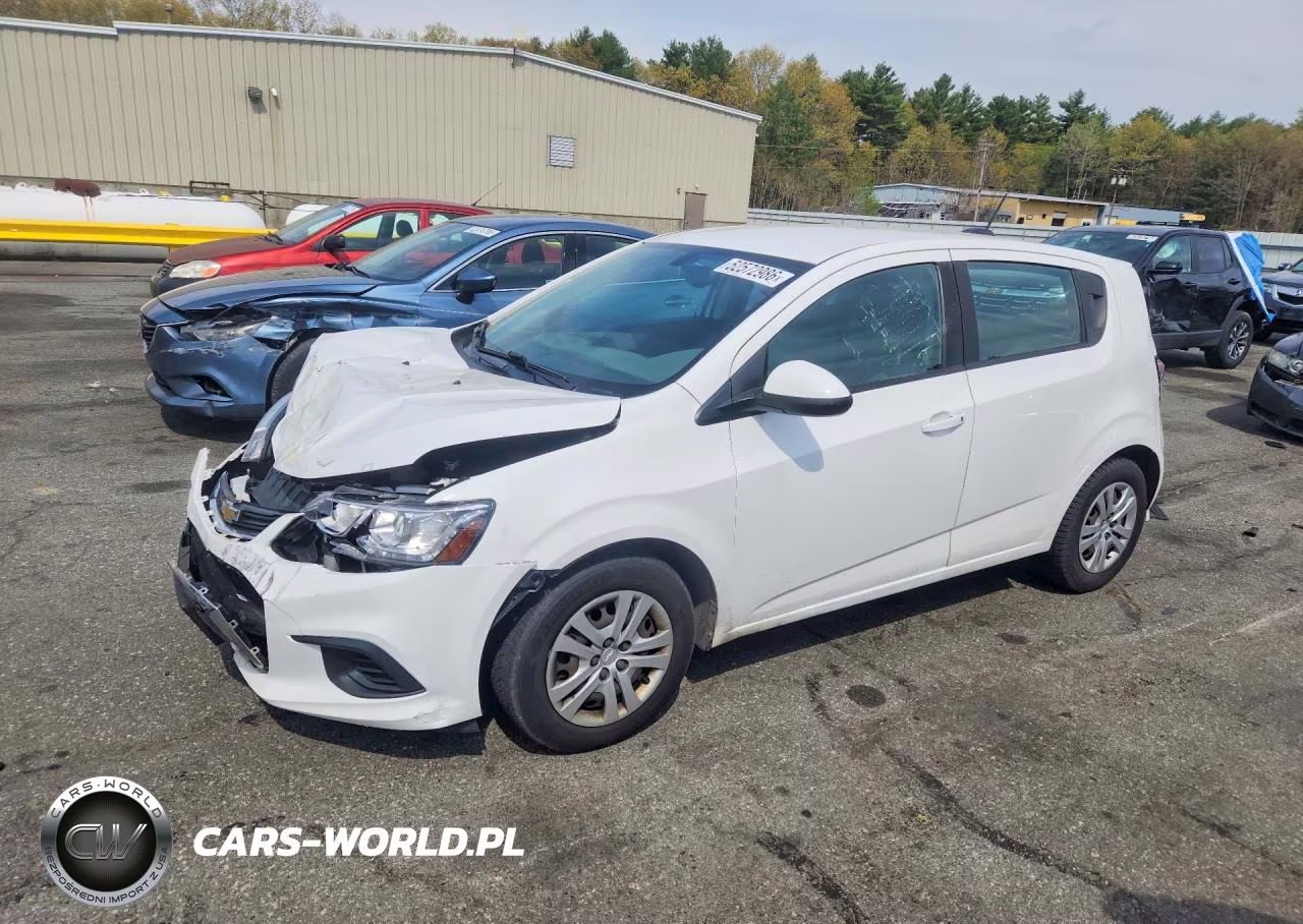 2020 Chevrolet Sonic – zdjęcie 1 z 12