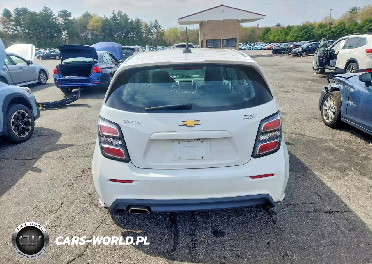2020 Chevrolet Sonic VIN:1G1JG6SB4L4104692 - 6