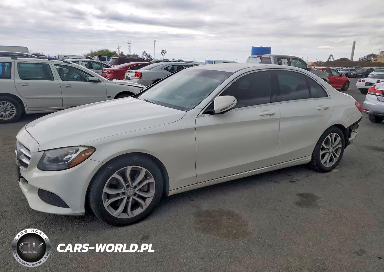 2015 Mercedes-Benz C 300