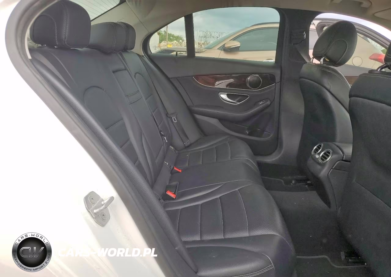 2015 Mercedes-Benz C 300 VIN:55SWF4JB7FU087131 - 10