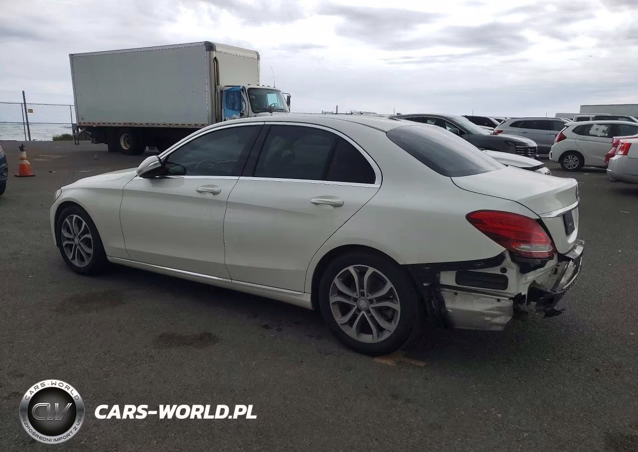 2015 Mercedes-Benz C 300 VIN:55SWF4JB7FU087131 - 2