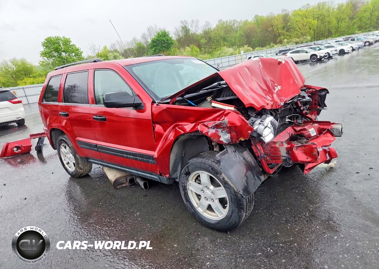 2005 Jeep Grand Cherokee Laredo VIN:1J4GR48K75C655113 - 4