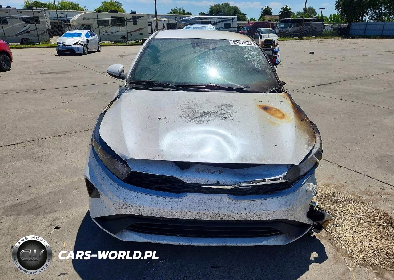 2023 Kia Forte Lxs VIN:3KPF24ADXPE623107 - 5