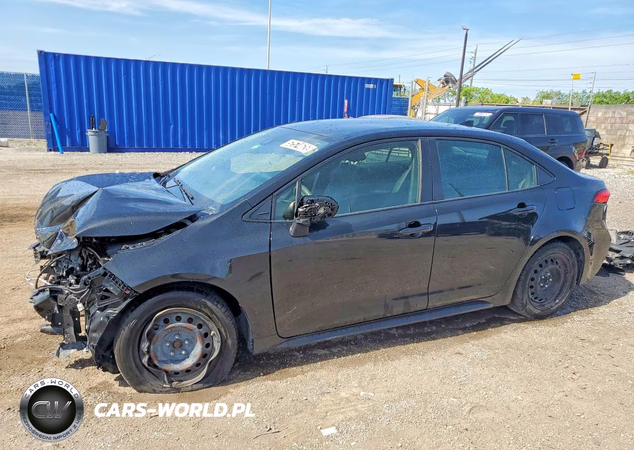 2022 Toyota Corolla Le – zdjęcie 1 z 13