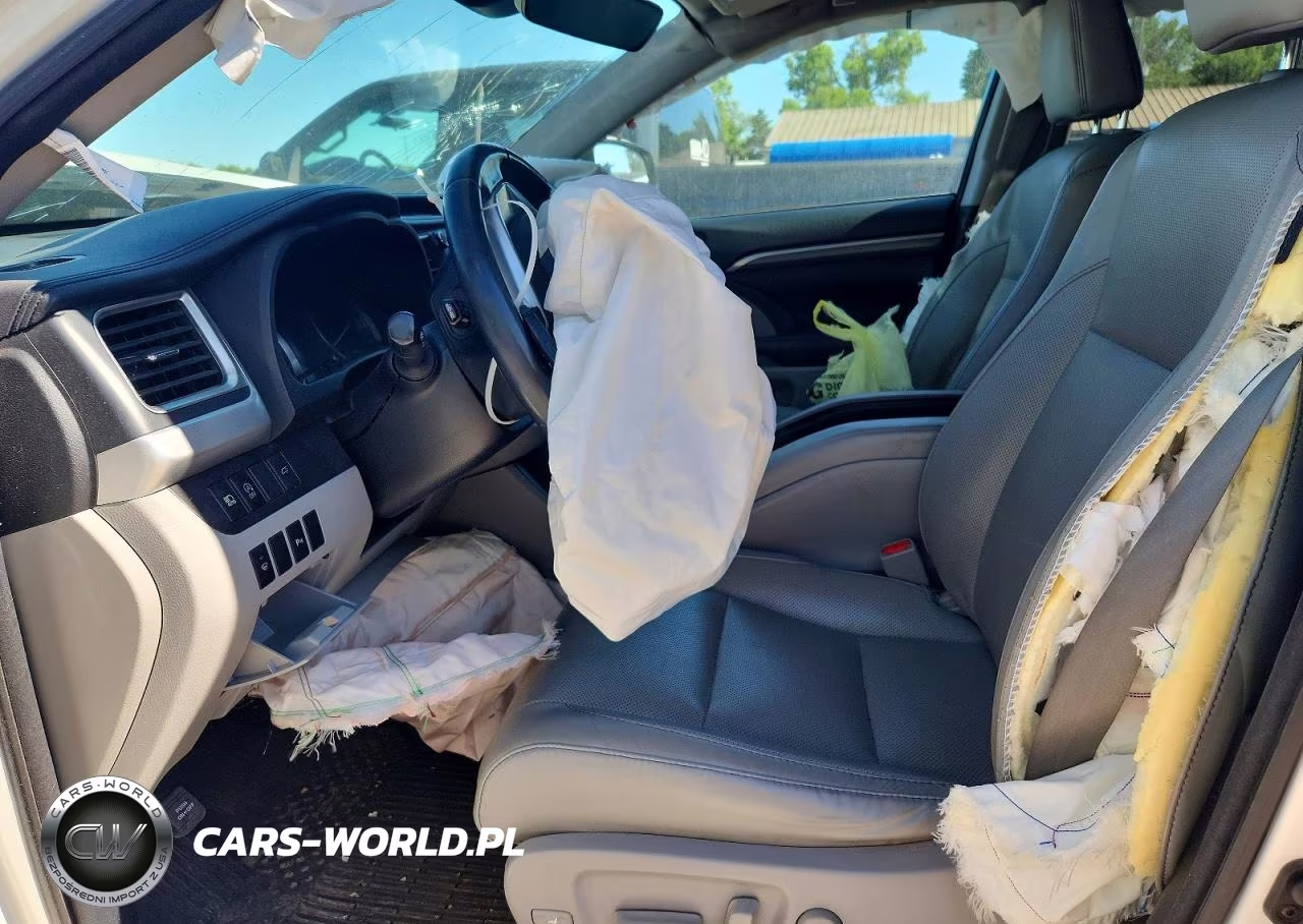 2017 Toyota Highlander Limited VIN:5TDDZRFHXHS424058 - 7