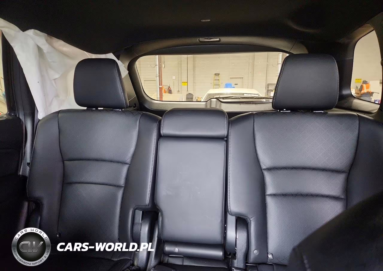 2020 Honda Passport Touring VIN:5FNYF8H96LB016695 - 10