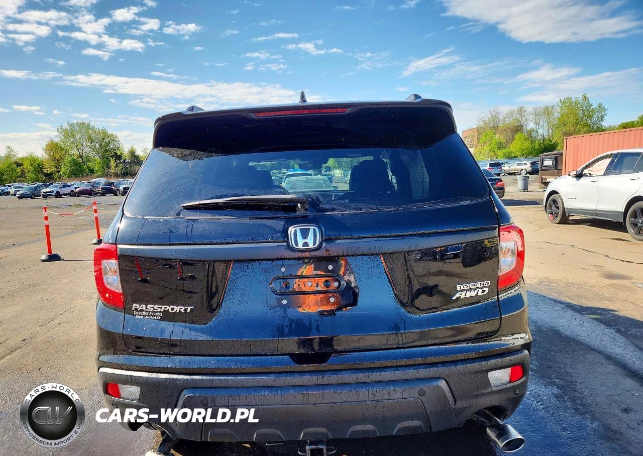 2020 Honda Passport Touring VIN:5FNYF8H96LB016695 - 6