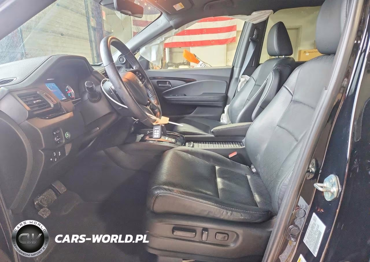 2020 Honda Passport Touring VIN:5FNYF8H96LB016695 - 7