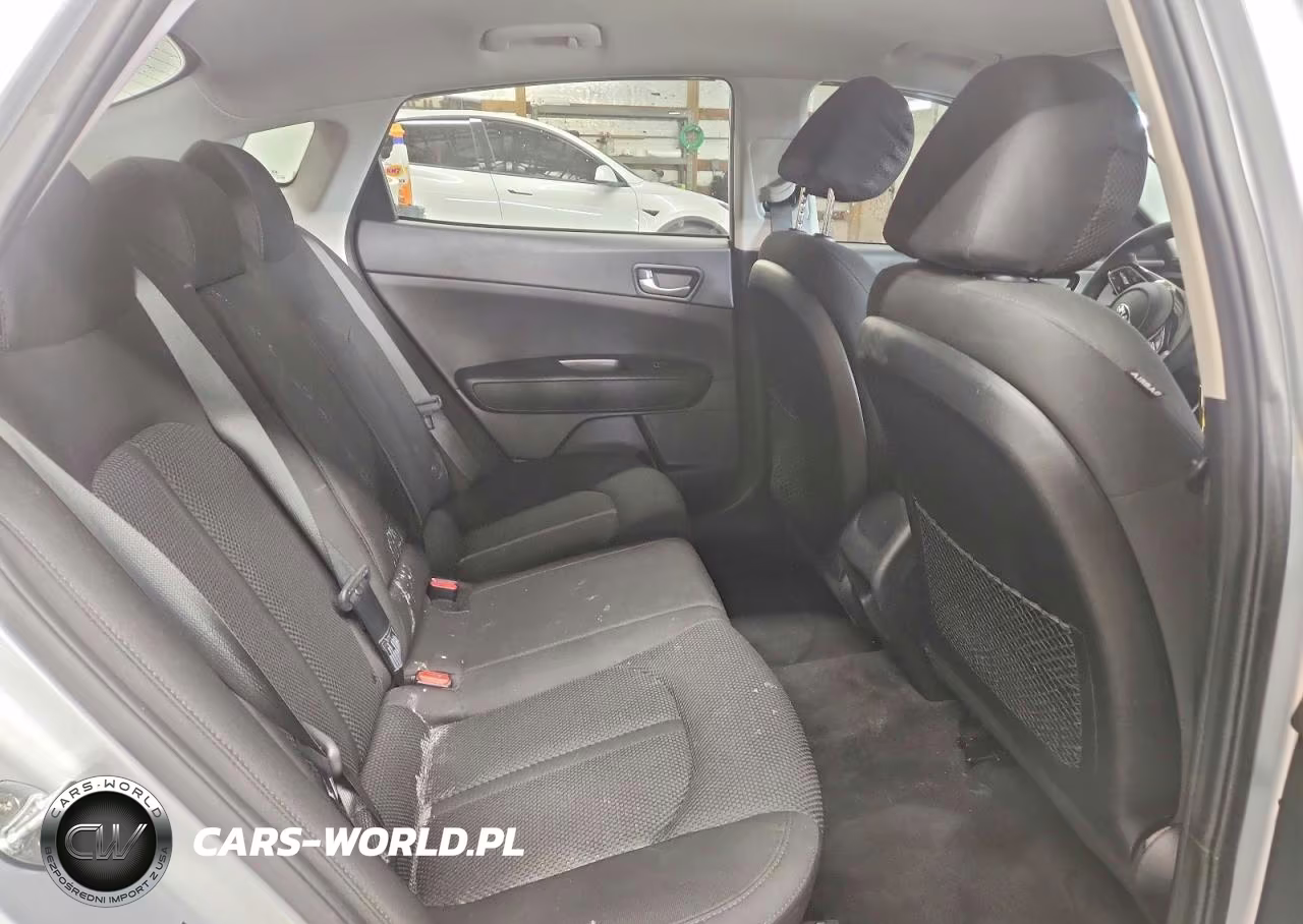 2019 Kia Optima Lx VIN:5XXGT4L39KG281686 - 10