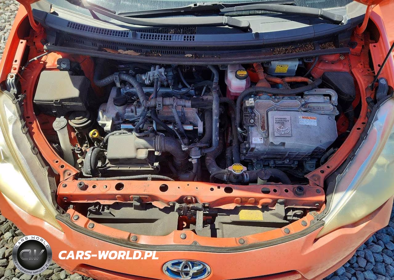 2013 Toyota Prius C One VIN:JTDKDTB31D1050282 - 11