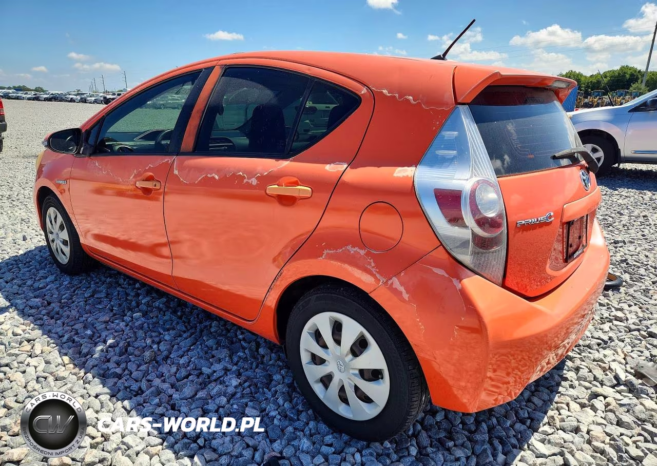 2013 Toyota Prius C One VIN:JTDKDTB31D1050282 - 2