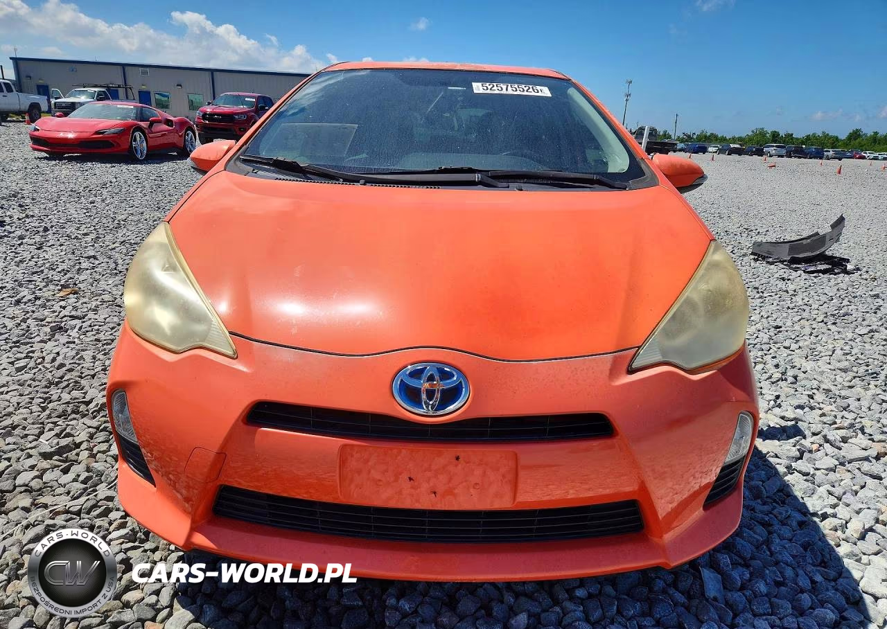 2013 Toyota Prius C One VIN:JTDKDTB31D1050282 - 5