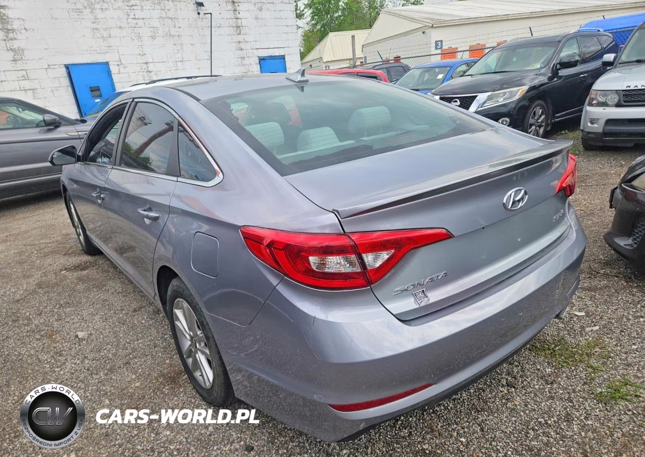 2017 Hyundai Sonata Base VIN:5NPE24AF6HH573686 - 3
