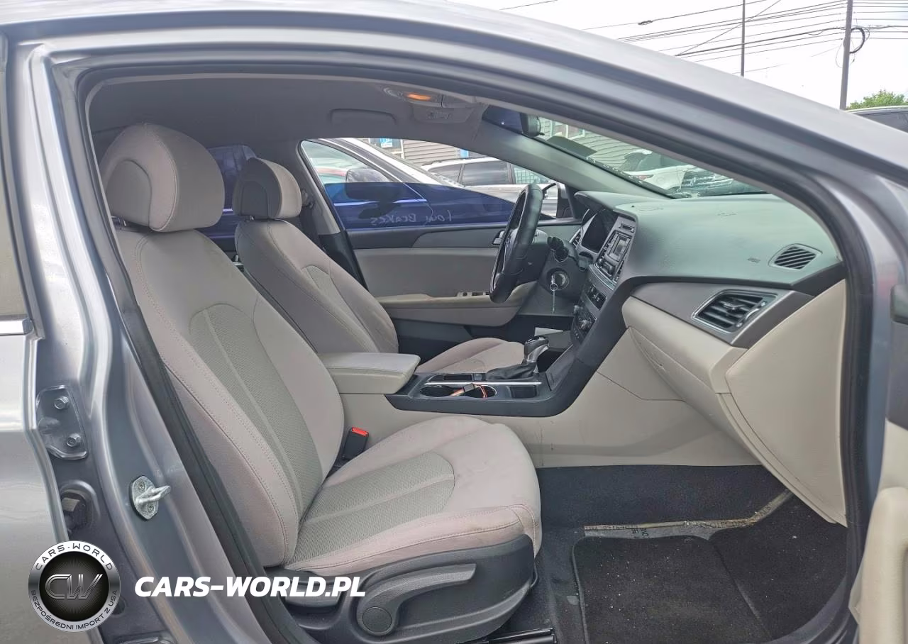 2017 Hyundai Sonata Base VIN:5NPE24AF6HH573686 - 5