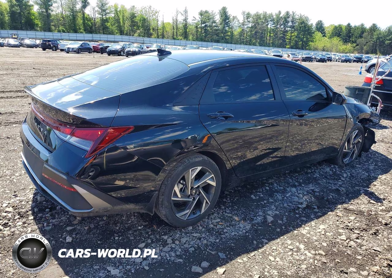 2025 Hyundai Elantra Sel Sport VIN:KMHLM4DG1SU021737 - 3