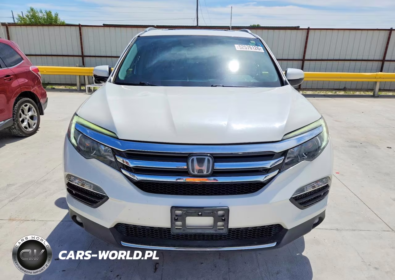 2018 Honda Pilot Touring VIN:5FNYF5H98JB013552 - 5