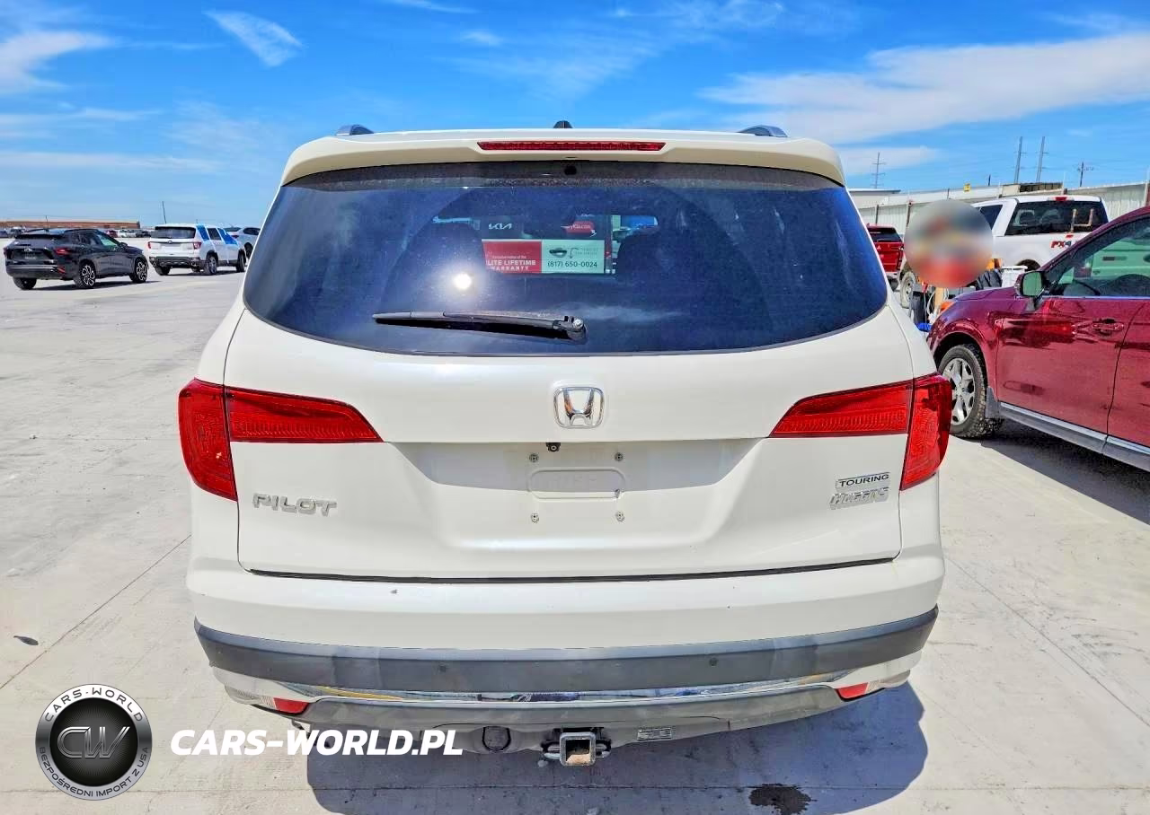 2018 Honda Pilot Touring VIN:5FNYF5H98JB013552 - 6