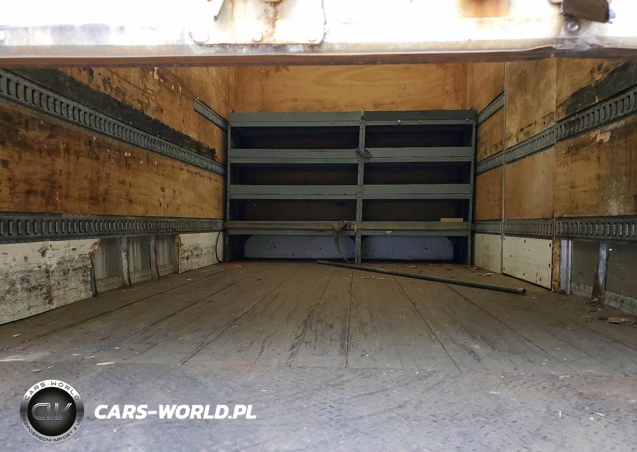 2017 Kenworth T330 Box Truck VIN:2NKHHM6X1HM162417 - 10