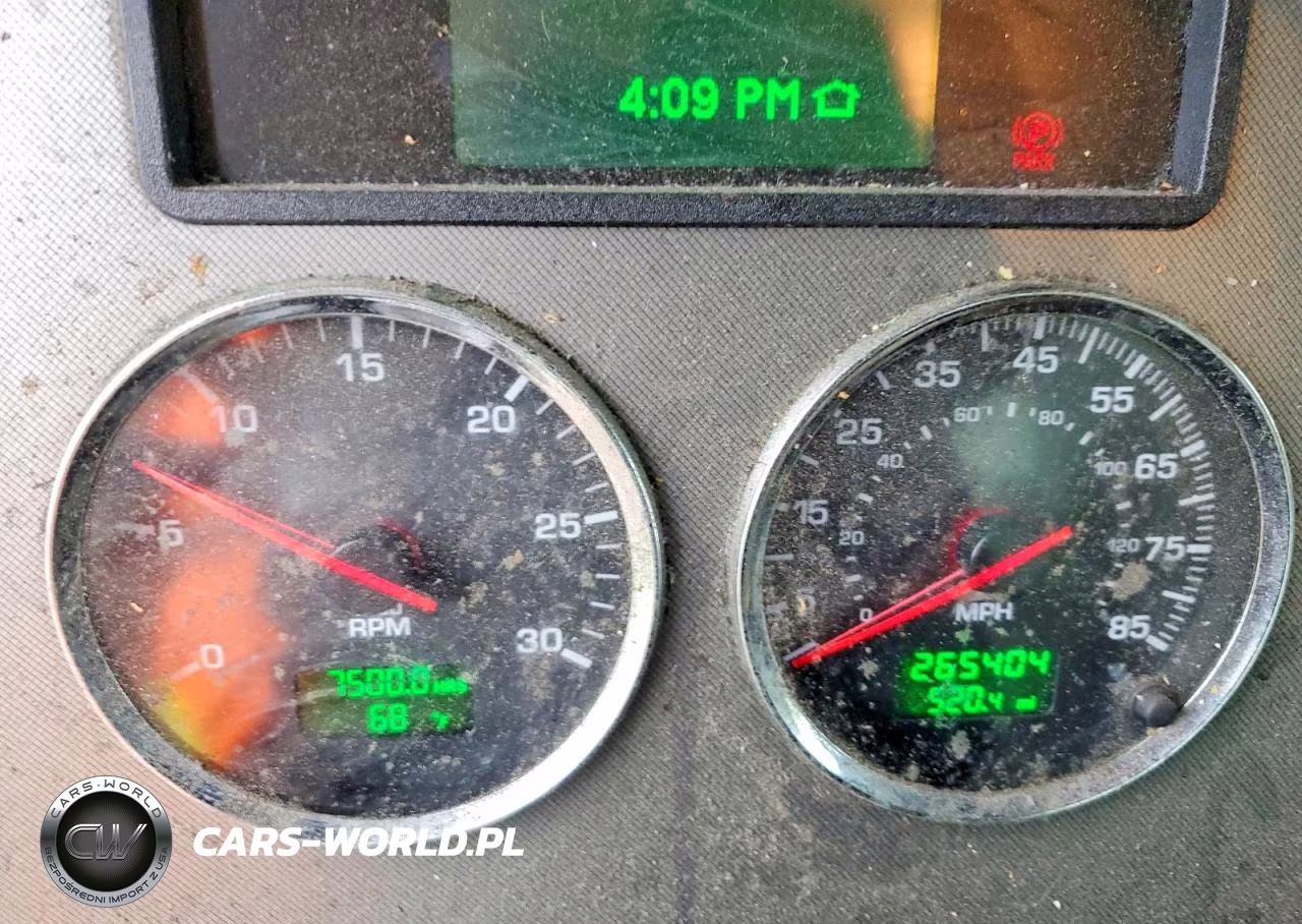 2017 Kenworth T330 Box Truck VIN:2NKHHM6X1HM162417 - 9