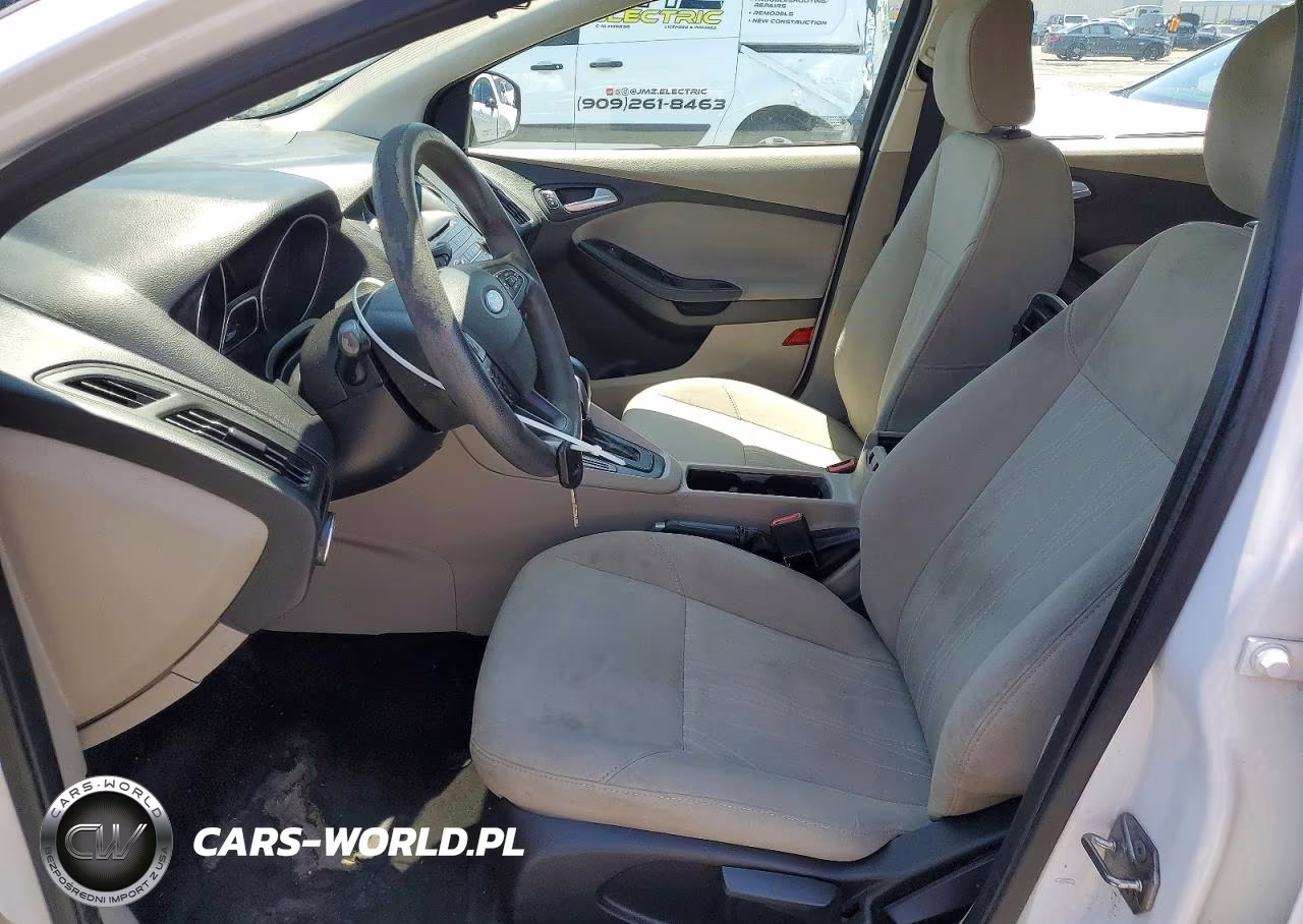 2017 Ford Focus Se VIN:1FADP3K20HL248052 - 7