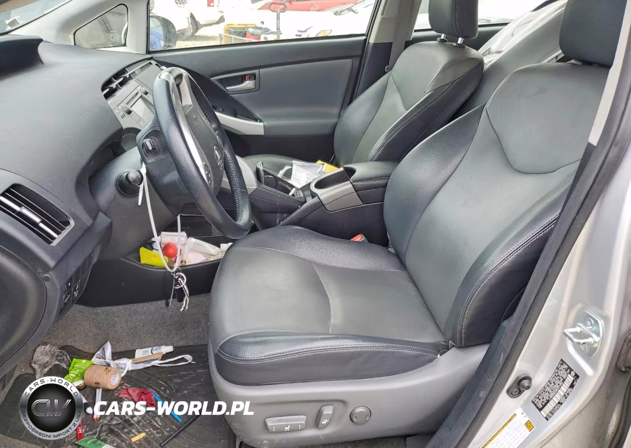 2014 Toyota Prius Four VIN:JTDKN3DUXE0377256 - 7