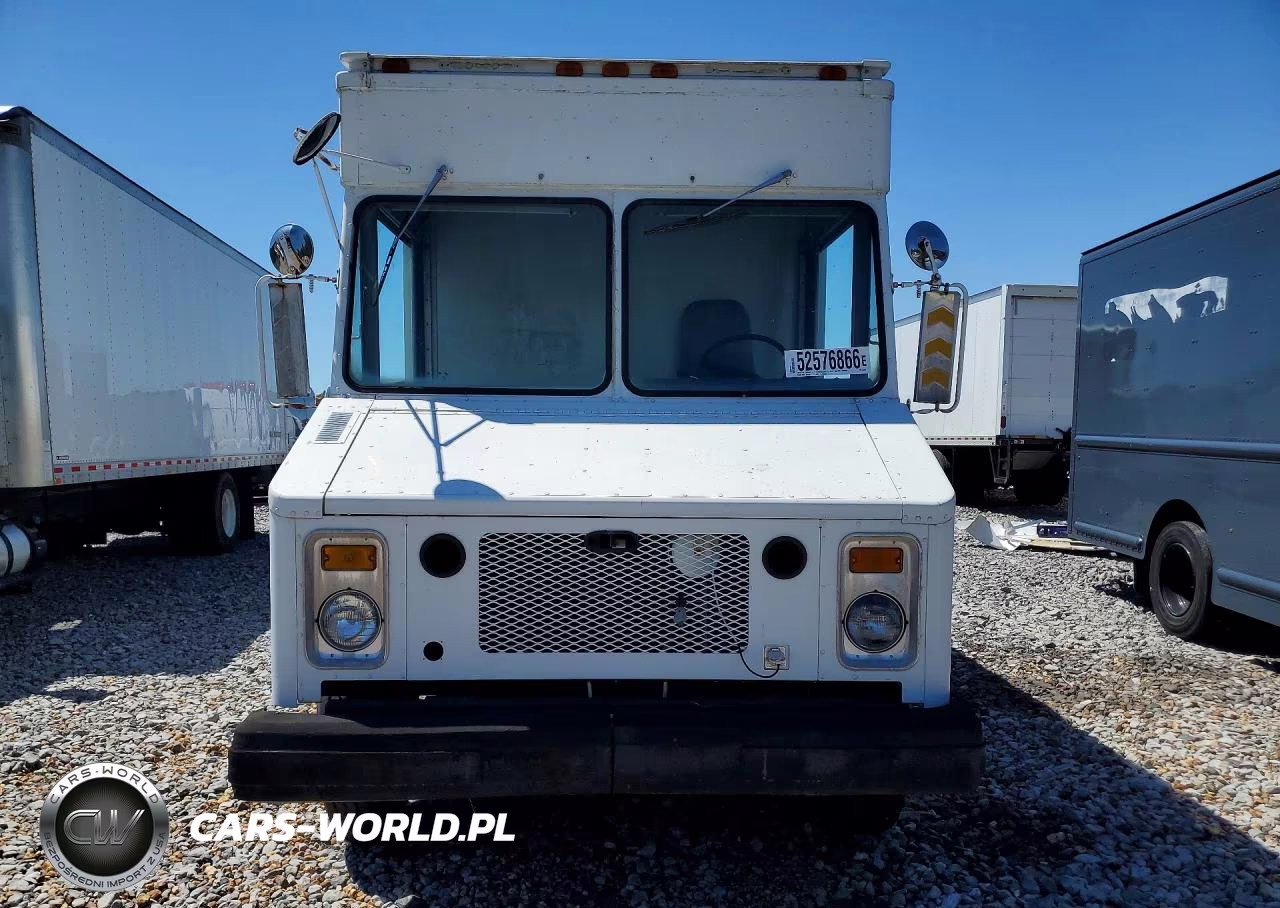 1987 Chevrolet P Series Delivery Truck VIN:1GCJP32J0H3326608 - 5