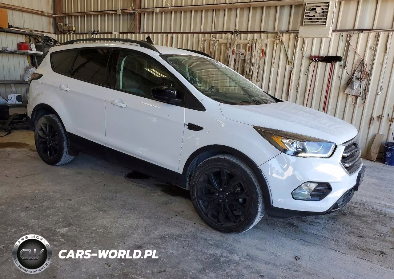 2018 Ford Escape Se VIN:1FMCU0GD8JUD50296 - 4