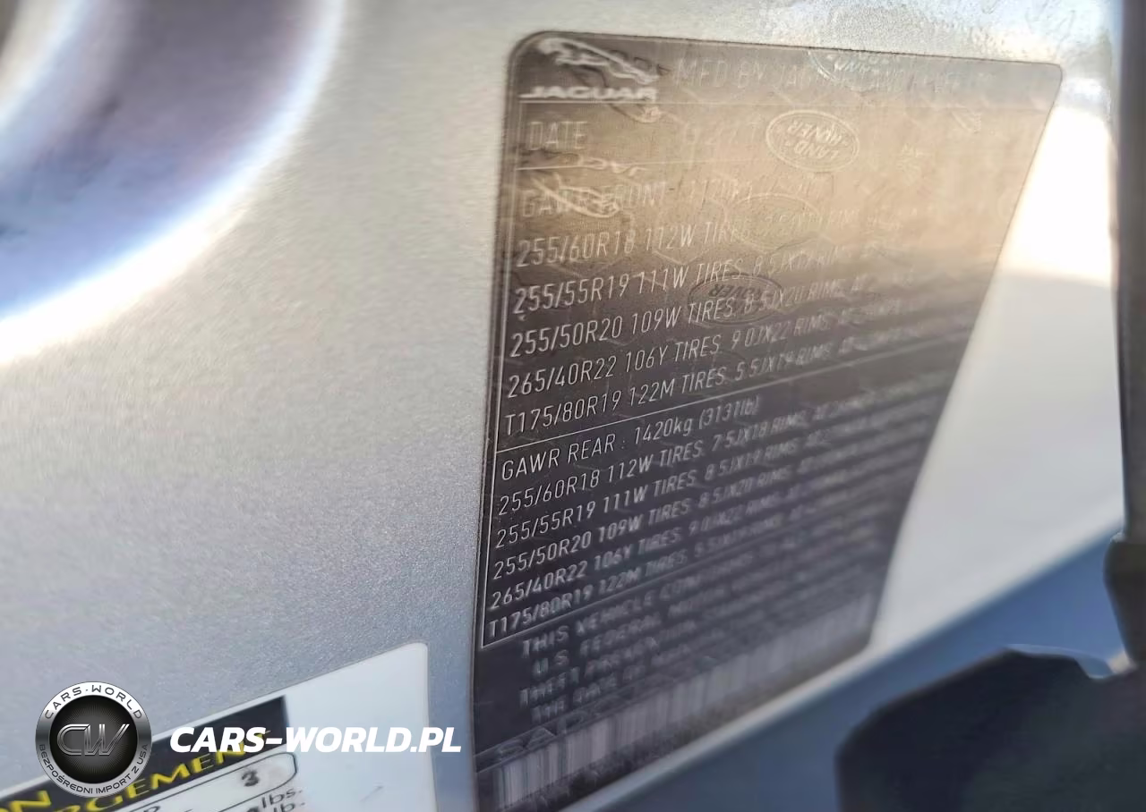 2018 Jaguar F-Pace Premium VIN:SADCJ2GX0JA235636 - 13